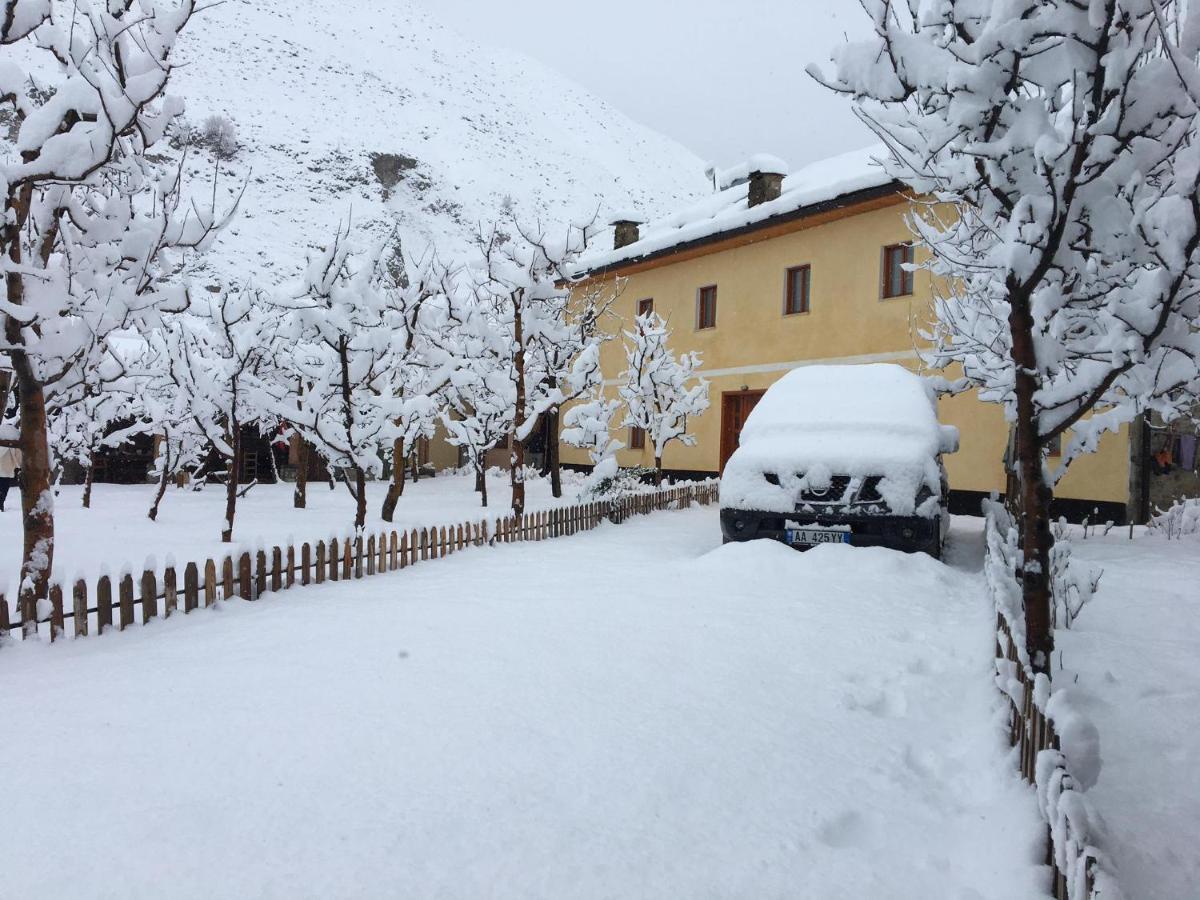 Guest House Sabriu Rabdisht Exterior photo